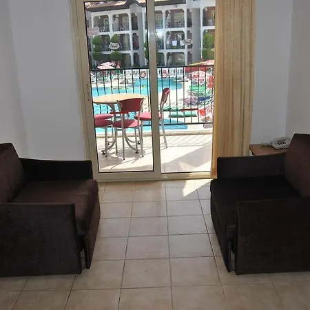 Club Ekinci Palace İçmeler