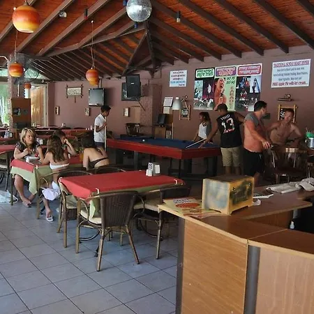 Club Ekinci Palace * İçmeler